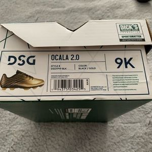 Dicks sporting soccer shoes with cleats